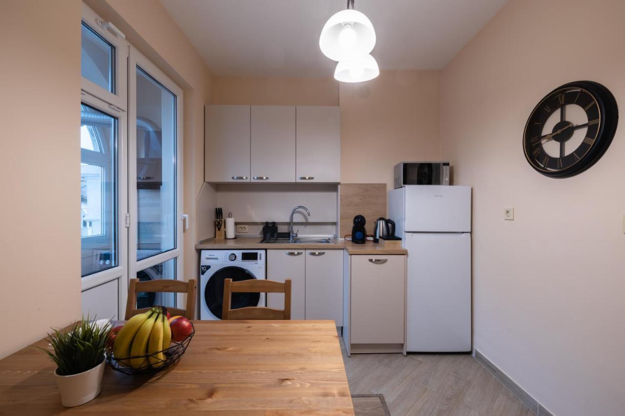 The Red Point Apartamento Varna Exterior foto